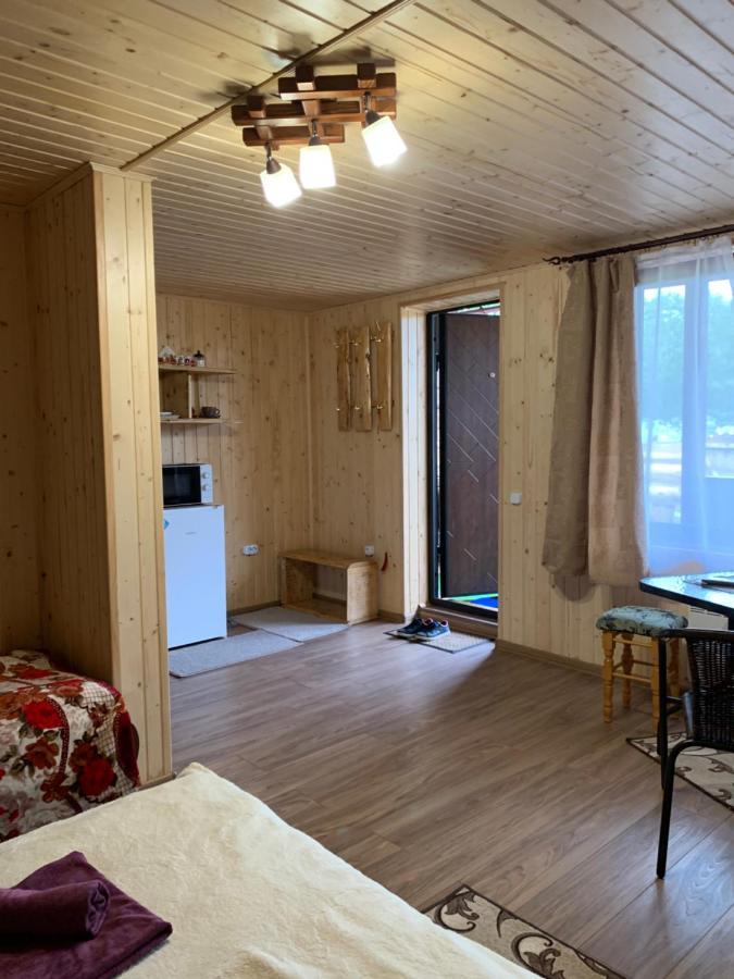 Hotel Vv à Vorokhta Extérieur photo